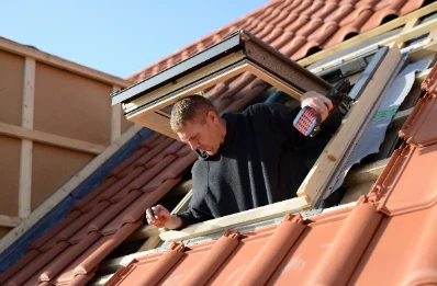 Pose de fenêtres de toit Velux à Isneauville
